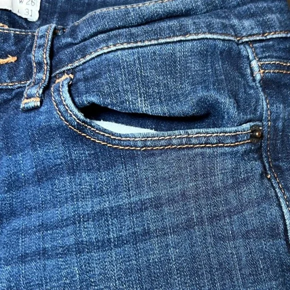 Abercrombie & Fitch Womens Size 2R Jeans 26x31 Blue Raw Hem Super CasualSkinny - Picture 14 of 15
